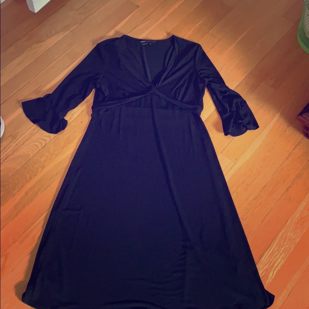 Size L BCBG black wrap dress